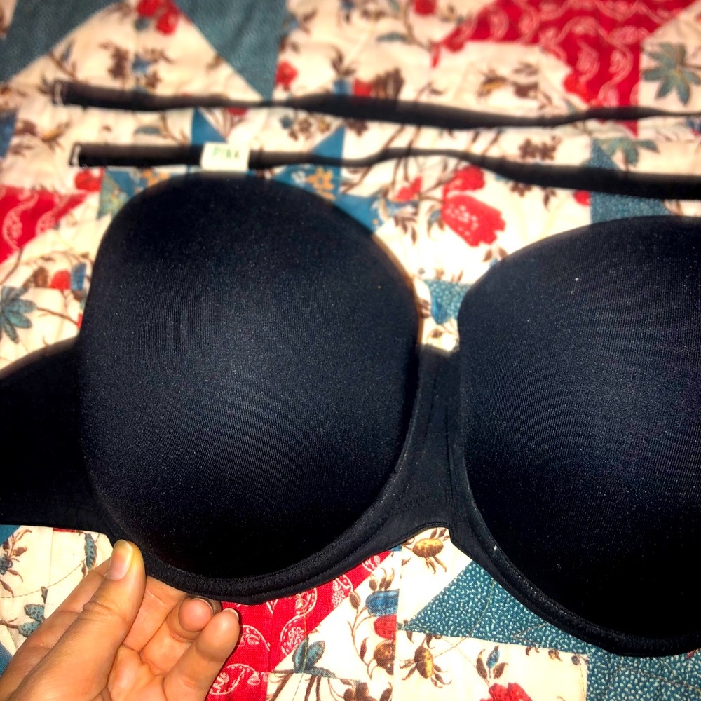 36D strapless PINK Victoria’s Secret black bra